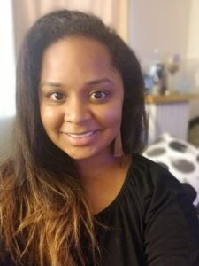 caitlin lindsay headshot