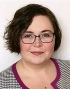 amanda mollet headshot