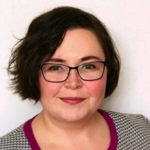 amanda mollet headshot