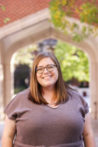 Erin Simpson headshot