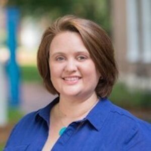 nikki laird headshot