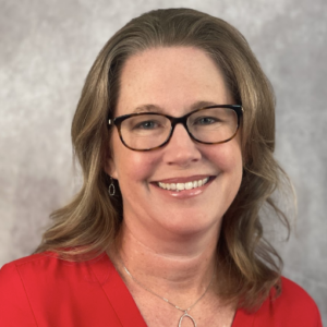 gloria_crisp headshot